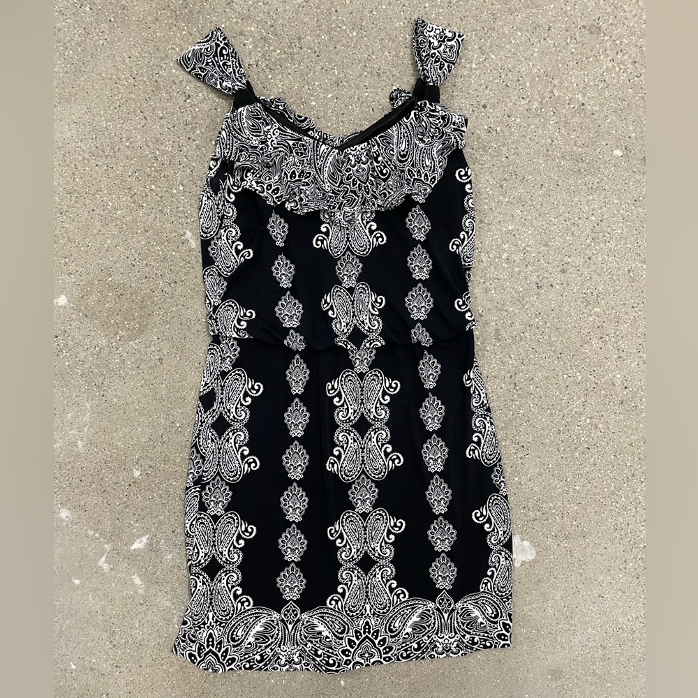 White House Black Market Floral Blouson Dress Black & White Size XS - Picture 2 of 7